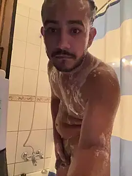 Snapshot of grinbergg chatting on February 2026 01:39:02 AM grinbergg online show from February 2026 01:39:02 AM