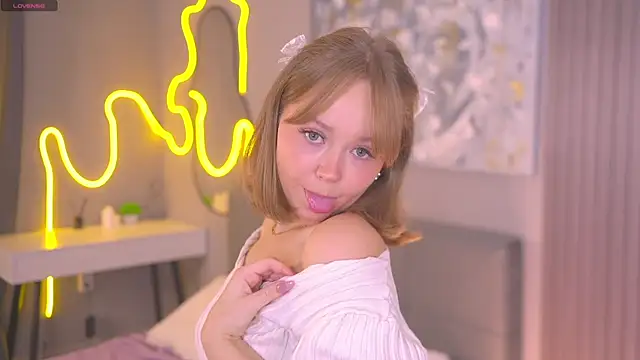 Snapshot of lorapalmerry chatting on November 2025 03:03:01 PM lorapalmerry online show from November 2025 03:03:01 PM