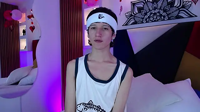 Snapshot of Emo_Boy_ chatting on February 2026 08:15:01 PM Emo Boy online show from February 2026 08:15:01 PM