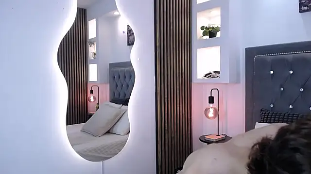 Emo Boy  online show from April 2026 08:10:02 PM