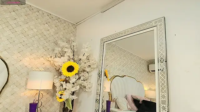 NinaFox  online show from July 2026 08:52:02 PM