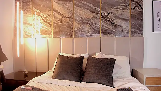 Snapshot of Isabella_LaRue chatting on October 2025 07:22:01 PM Isabella LaRue online show from October 2025 07:22:01 PM