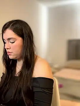 Snapshot of Isabella_LaRue chatting on January 2026 08:54:02 PM Isabella LaRue online show from January 2026 08:54:02 PM