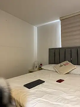 Snapshot of Isabella_LaRue chatting on January 2026 08:40:02 PM Isabella LaRue online show from January 2026 08:40:02 PM