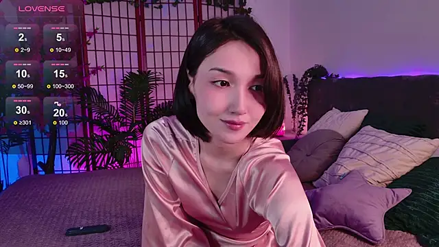 GentleMusee online show from November 2025 08:14:01 PM