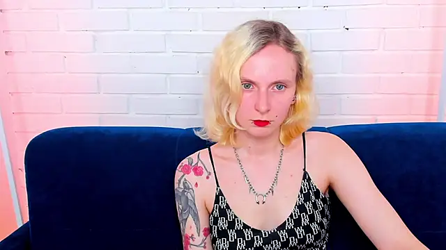 LikiLips online show from May 2026 09:28:01 AM