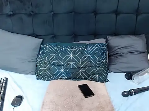 CaramelBootty online show from November 2025 03:45:01 PM