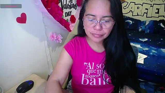 Snapshot of Miss__kendra_ chatting on April 2026 11:27:01 AM Miss kendra online show from April 2026 11:27:01 AM