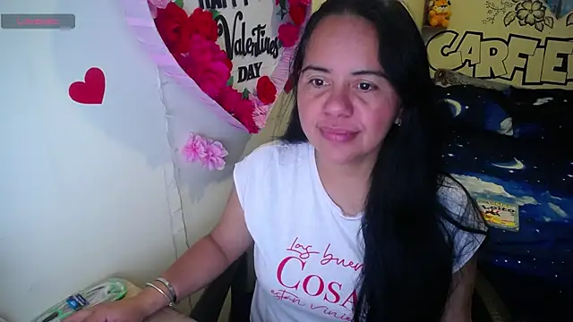 Snapshot of Miss__kendra_ chatting on April 2026 11:20:01 AM Miss kendra online show from April 2026 11:20:01 AM