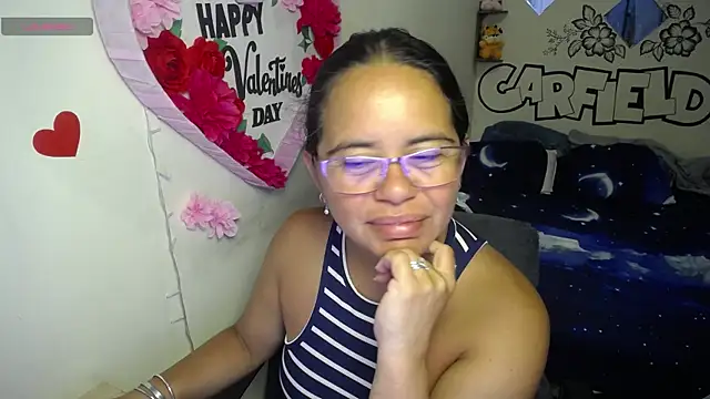 Snapshot of Miss__kendra_ chatting on May 2026 11:37:01 AM Miss kendra online show from May 2026 11:37:01 AM