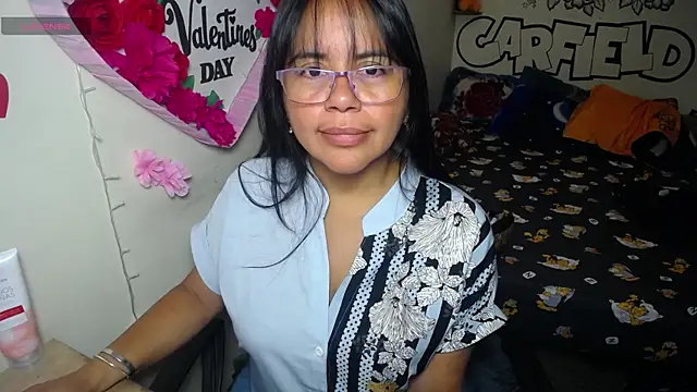 Snapshot of Miss__kendra_ chatting on May 2026 12:46:01 PM Miss kendra online show from May 2026 12:46:01 PM