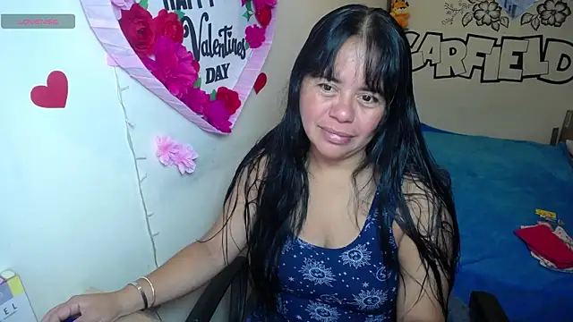 Snapshot of Miss__kendra_ chatting on May 2026 12:48:01 PM Miss kendra online show from May 2026 12:48:01 PM