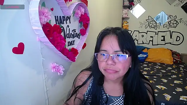 Snapshot of Miss__kendra_ chatting on May 2026 01:06:01 PM Miss kendra online show from May 2026 01:06:01 PM