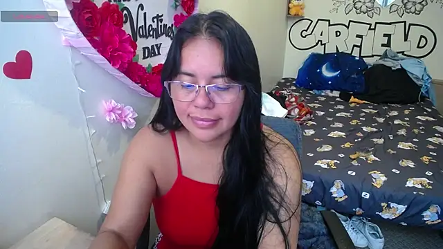 Snapshot of Miss__kendra_ chatting on May 2026 01:08:01 PM Miss kendra online show from May 2026 01:08:01 PM