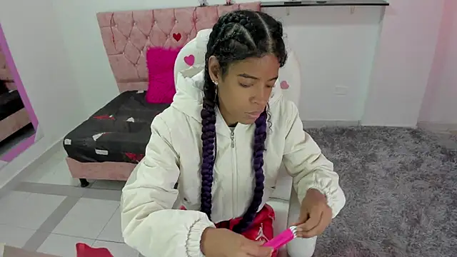 thianahorny online show from February 2026 12:49:01 PM