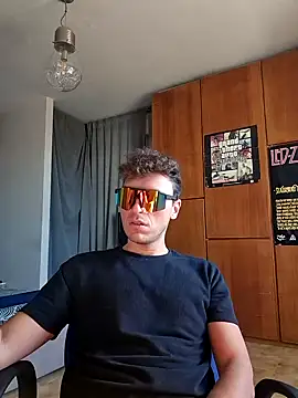 Snapshot of Kaeell chatting on October 2025 01:34:01 PM Kaeell online show from October 2025 01:34:01 PM