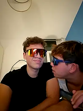 Snapshot of Kaeell chatting on October 2025 06:01:01 PM Kaeell online show from October 2025 06:01:01 PM