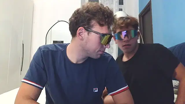 Snapshot of Kaeell chatting on November 2025 07:07:02 PM Kaeell online show from November 2025 07:07:02 PM