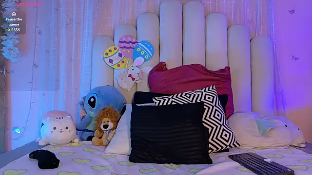 SweetRenata  online show from June 2026 12:44:02 PM