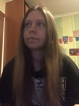 Snapshot of LunaVirelle chatting on April 2026 08:20:01 PM LunaVirelle online show from April 2026 08:20:01 PM