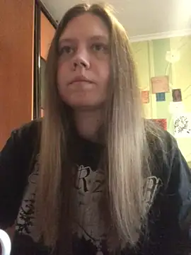 Snapshot of LunaVirelle chatting on April 2026 04:38:02 PM LunaVirelle online show from April 2026 04:38:02 PM