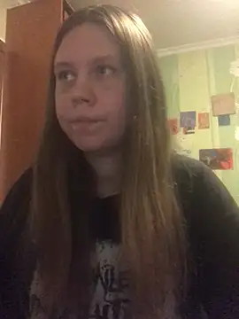 Snapshot of LunaVirelle chatting on May 2026 06:13:02 PM LunaVirelle online show from May 2026 06:13:02 PM