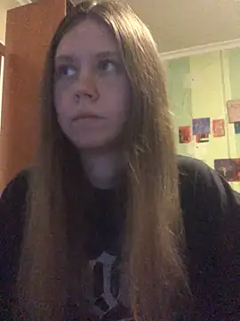 Snapshot of LunaVirelle chatting on June 2026 06:03:02 PM LunaVirelle online show from June 2026 06:03:02 PM