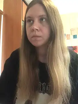 Snapshot of LunaVirelle chatting on July 2026 01:15:02 PM LunaVirelle online show from July 2026 01:15:02 PM