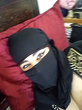 Snapshot of arab_dam chatting on April 2026 08:32:02 PM arab dam online show from April 2026 08:32:02 PM