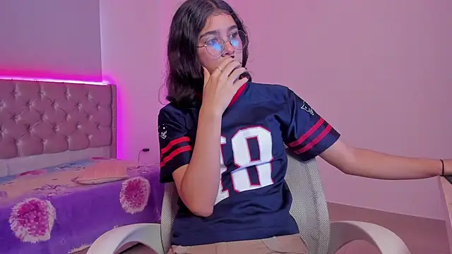 Snapshot of beiby_glow chatting on October 2025 12:28:01 PM beiby glow online show from October 2025 12:28:01 PM