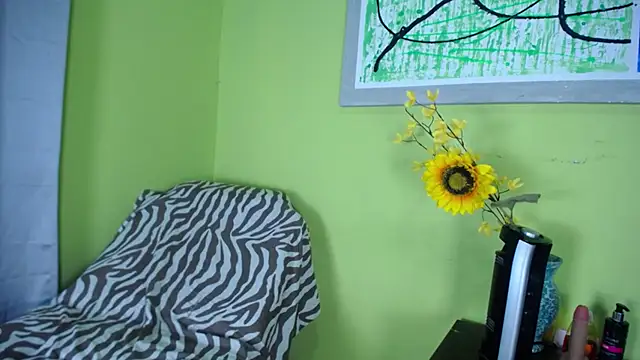 ariana 14  online show from November 2025 07:38:01 PM