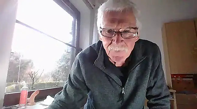 super-snoopy online show from February 2025 09:19:01 AM