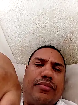 Snapshot of Mcbellorj chatting on November 2025 04:08:02 PM Mcbellorj online show from November 2025 04:08:02 PM