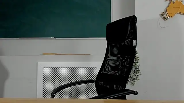 ClaireMathis online show from April 2026 02:50:01 PM