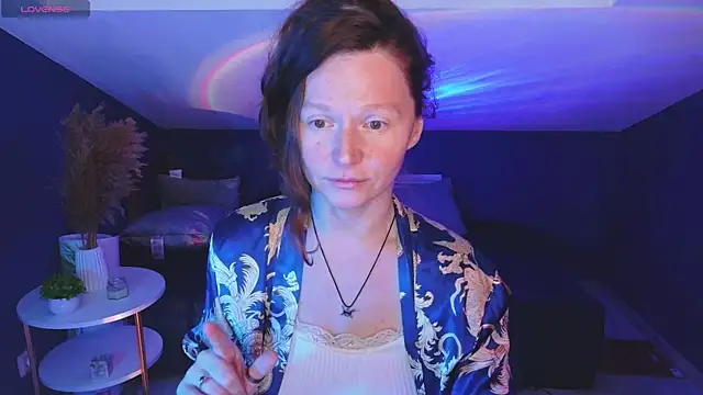 AuroraBorealis   online show from October 2025 06:58:02 AM