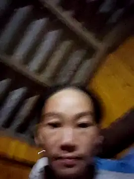 gio-thu online show from October 2025 01:43:02 PM