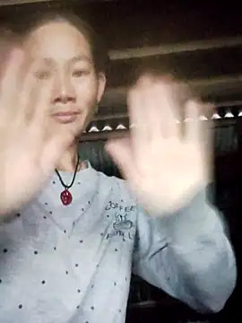 gio-thu online show from October 2025 01:08:02 AM