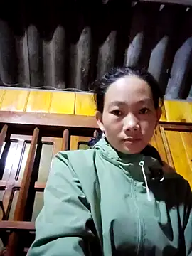 gio-thu online show from November 2025 02:17:01 PM