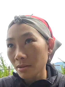 gio-thu online show from November 2025 05:57:01 AM