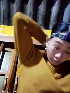 gio-thu online show from November 2025 01:44:02 PM