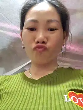 gio-thu online show from May 2026 12:12:01 PM