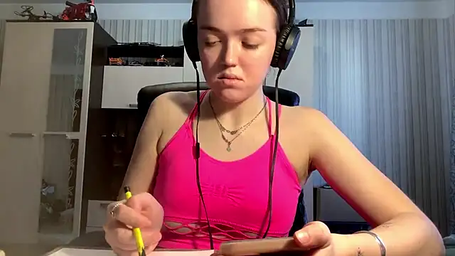 Snapshot of MeaganTools chatting on October 2025 09:31:01 AM MeaganTools online show from October 2025 09:31:01 AM