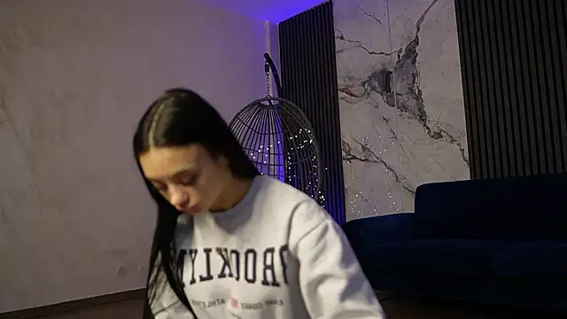 RachelRavee online show from January 2026 05:33:01 AM