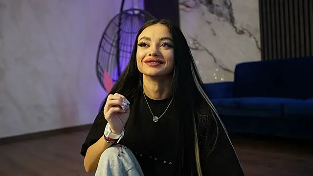 RachelRavee online show from April 2026 04:17:01 AM