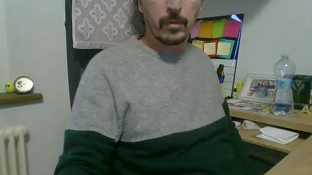 Kawayleo online show from November 2025 03:14:02 PM