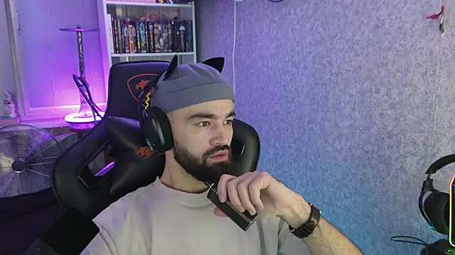 Nik Namee online show from October 2025 03:55:01 PM