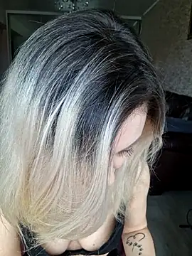 BritanyVegas online show from November 2025 12:41:02 PM