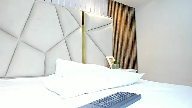 Snapshot of rebeca_brown_ chatting on February 2026 12:16:01 PM rebeca brown online show from February 2026 12:16:01 PM