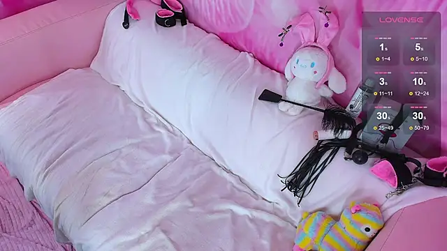 blazee ash online show from November 2025 03:42:02 AM