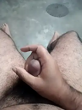 Snapshot of TrainedBend28 chatting on November 2025 08:41:02 PM TrainedBend28 online show from November 2025 08:41:02 PM